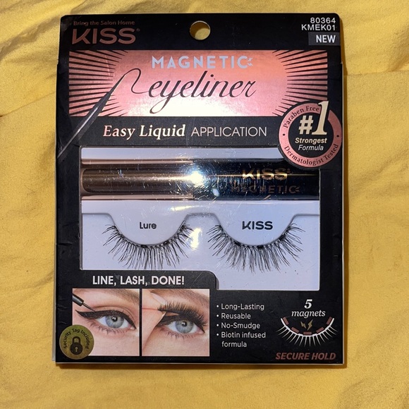 Eyelashes - Picture 4 of 8